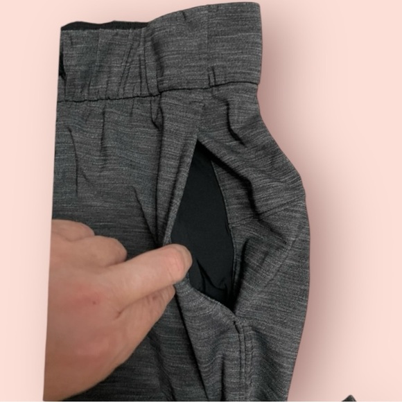 Lululemon On The Fly‎ Pant (28") Heathered Black size 4 - Picture 7 of 10